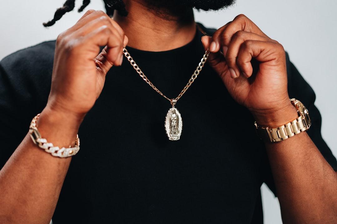Affordable Alternatives: Van Cleef Bracelet Dupes